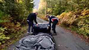 Unrolling a stunt airbag